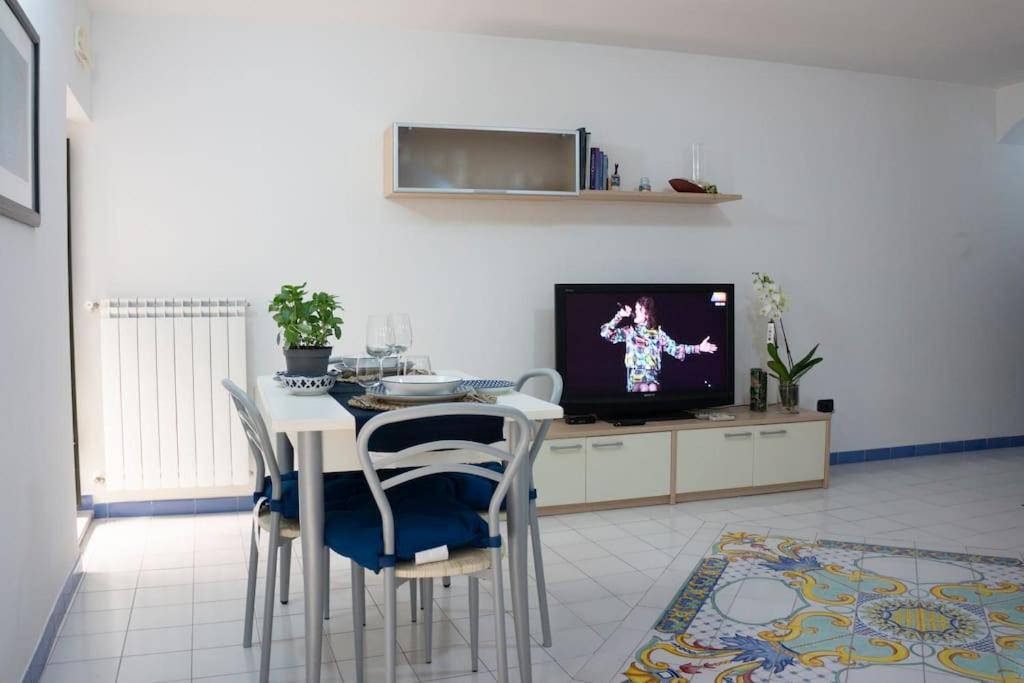 Peonia Blu Apartment Salerno Exterior foto